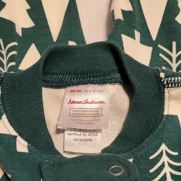 Hanna Andersson Green and White Tree Print Organic One- Piece Pajama - Picture 2 of 4